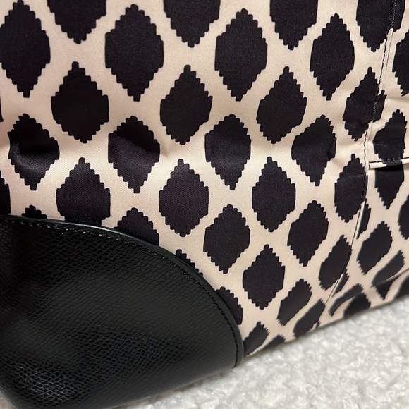 Vera Bradley Travel Duffel Ikat Spots with Genuine Leather Trim - Picture 9 of 12